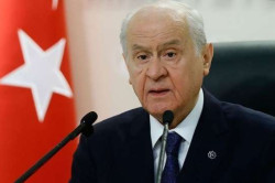 Devlet Bahçeli Kimdir?