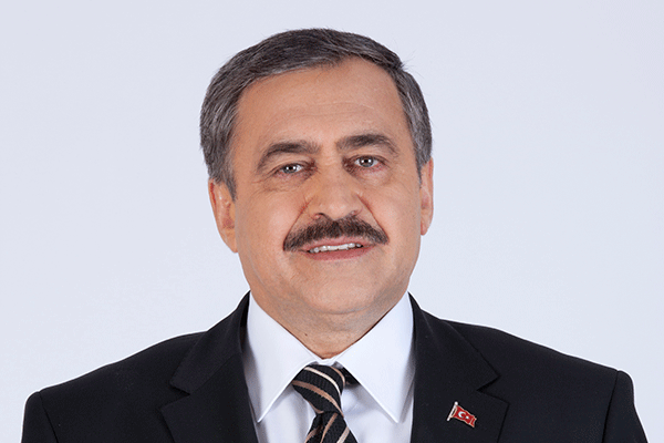 Veysel Eroğlu Kimdir?