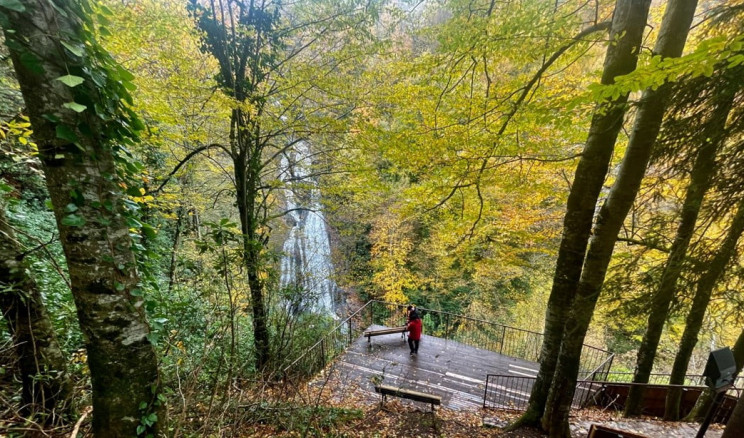 Güzeldere Şelalesi Tabiat Parkı